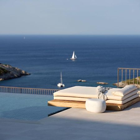Rebek Luxury Villas & Suites 아기오스니콜라우스 외부 사진