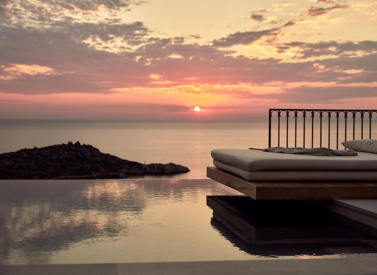 Rebek Luxury Villas & Suites 아기오스니콜라우스 외부 사진