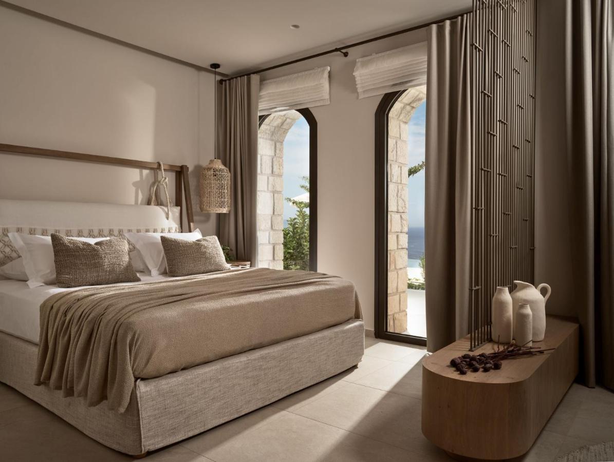 Rebek Luxury Villas & Suites 아기오스니콜라우스 외부 사진