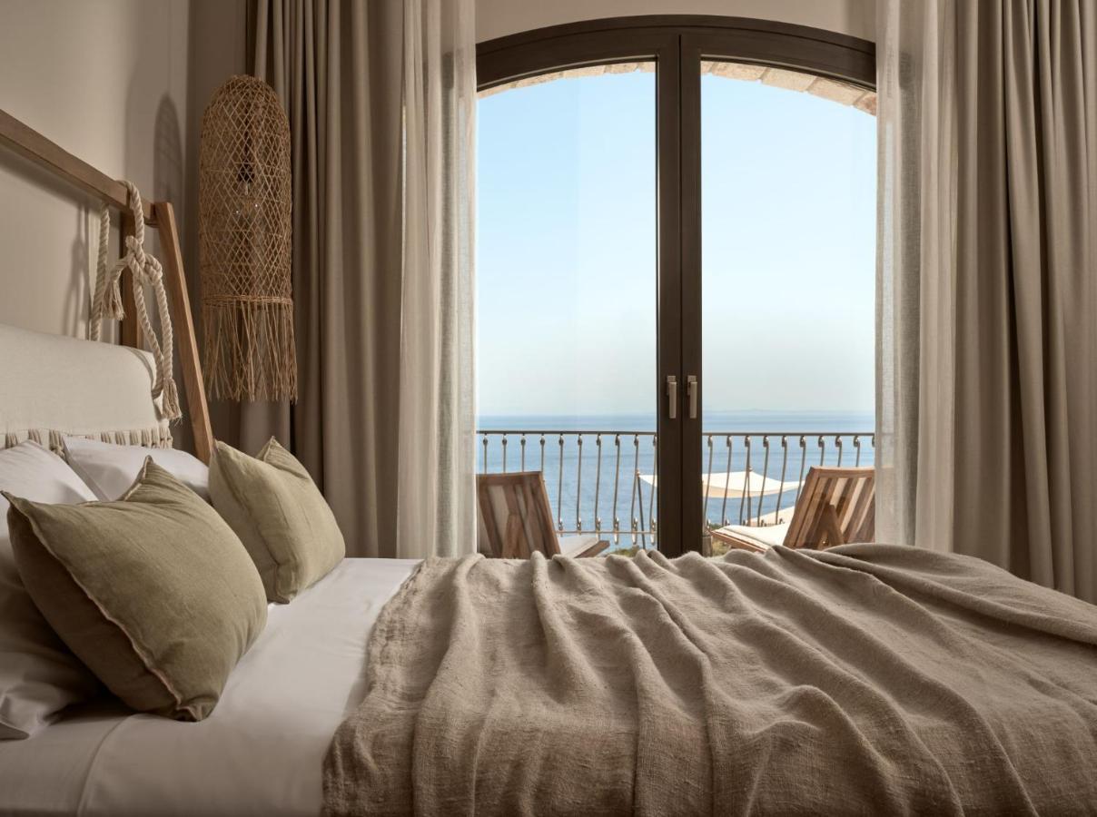 Rebek Luxury Villas & Suites 아기오스니콜라우스 외부 사진