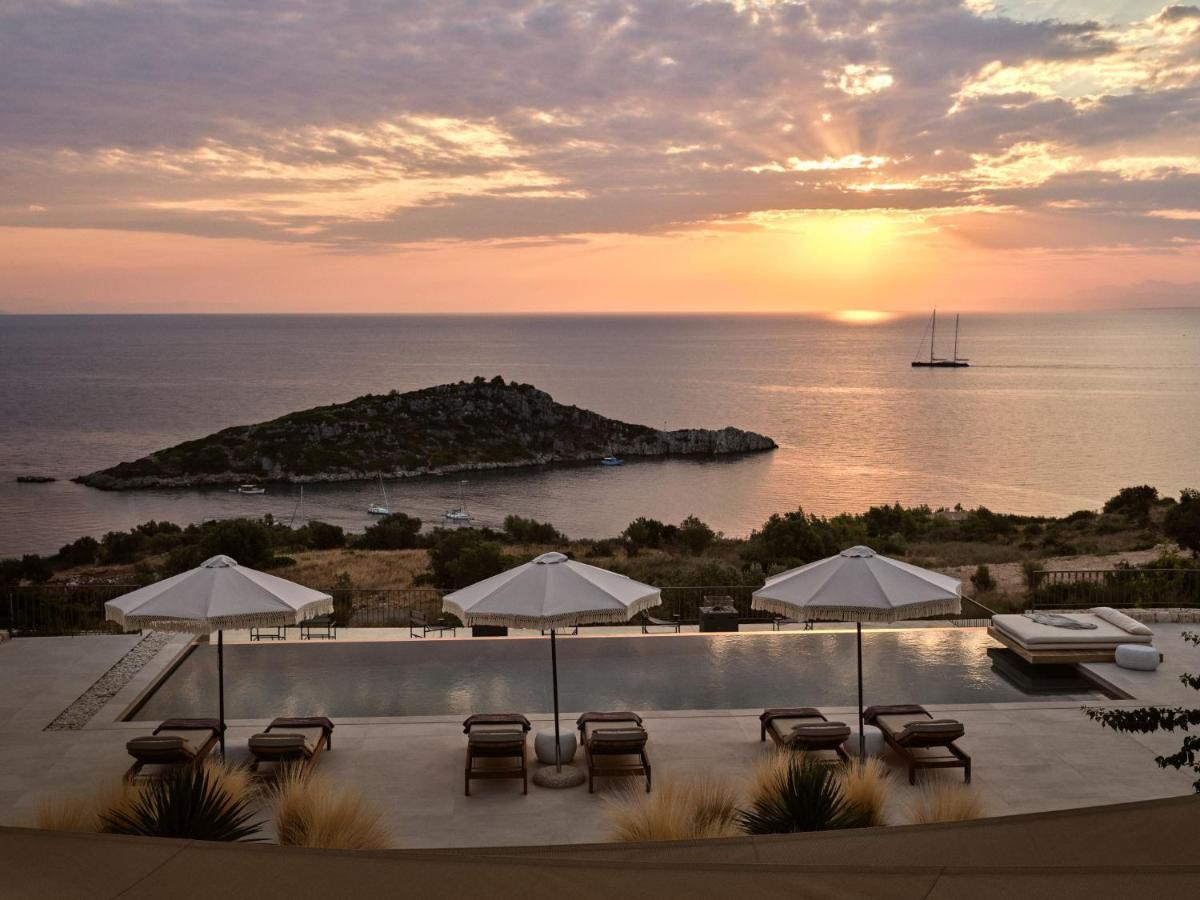 Rebek Luxury Villas & Suites 아기오스니콜라우스 외부 사진