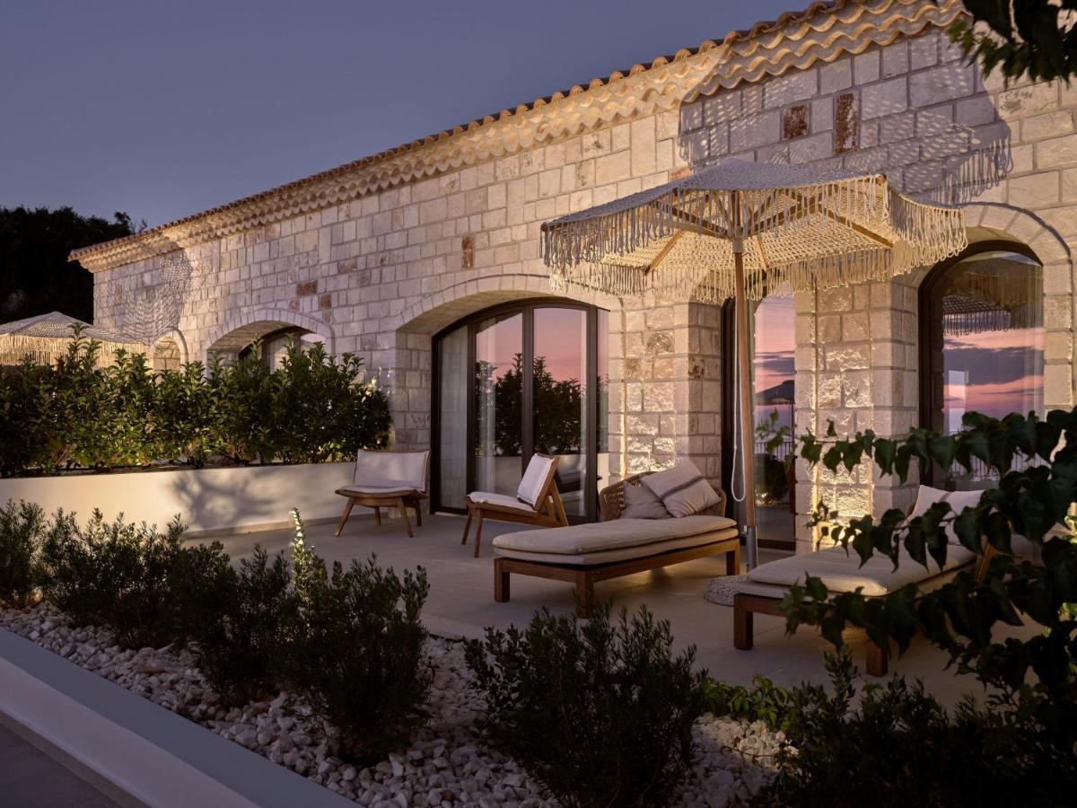 Rebek Luxury Villas & Suites 아기오스니콜라우스 외부 사진