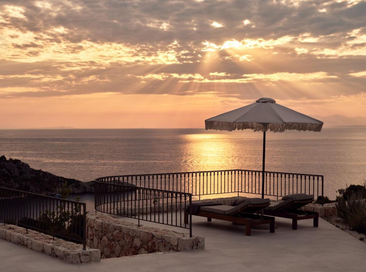 Rebek Luxury Villas & Suites 아기오스니콜라우스 외부 사진