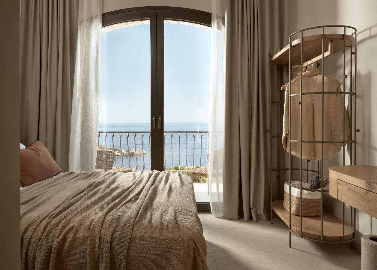 Rebek Luxury Villas & Suites 아기오스니콜라우스 외부 사진